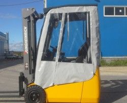Пластиковая кабина на погрузчик Jungheinrich EFG115