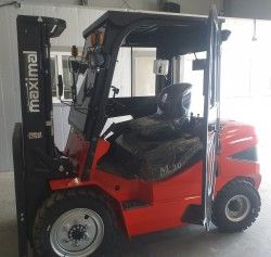 Металлическая кабина на погрузчик Maximal 2,5-3,5т (M3)