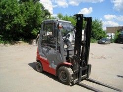 Пластиковая кабина на погрузчик Manitou MI18D