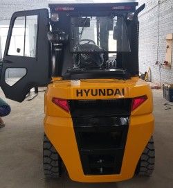 Металлическая кабина на погрузчик Hyundai 5т (9SA серия)