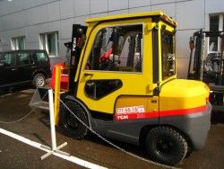 Металлическая кабина для погрузчиков серии TCM 1,5-3т серия Inoma