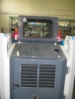 Металлическая кабина на ковшовый минипогрузчик TOYOTA 4SDK8