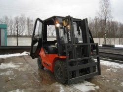 Металлическая кабина на погрузчик CHERY 5т