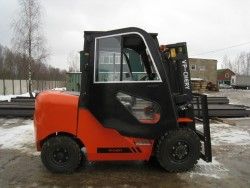 Металлическая кабина на погрузчик CHERY 5т