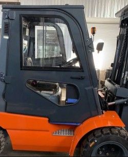 Металлическая кабина на погрузчик HELI, CHL, BULL 2-3,5т (серия H2000)