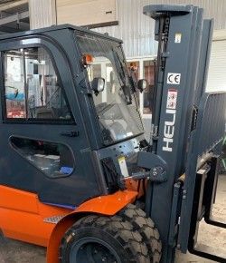 Металлическая кабина на погрузчик HELI, CHL, BULL 2-3,5т (серия H2000)