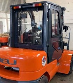 Металлическая кабина на погрузчик HELI, CHL, BULL 2-3,5т (серия H2000)