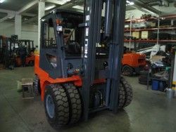 Металлическая кабина на погрузчик HELI 5,0 т