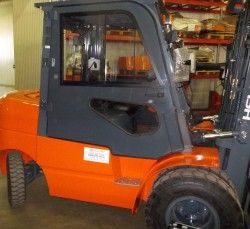 Металлическая кабина на погрузчик HELI, CHL, BULL 5,0 т