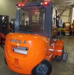 Металлическая кабина на погрузчик HELI, CHL, BULL 5,0 т