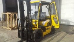 Металлическая кабина на погрузчик Hyundai 2-3,5т