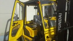 Металлическая кабина на погрузчик Hyundai 2-3,5т