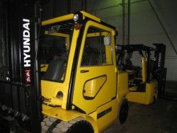 Металлическая кабина на погрузчик Hyundai 5т