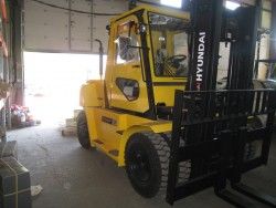 Металлическая кабина на погрузчик Hyundai 7т