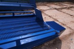 Мобильная эстакада DELTA 7000 с горизонтальной площадкой 3м и фронтальной выгрузкой