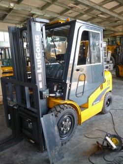 Металлическая кабина на погрузчик Liugong 3-3,5т