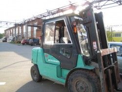 Металлическая кабина на погрузчик Mitsubishi 4-5т