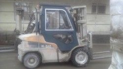 Металлическая кабина на погрузчик Mitsubishi/Caterpillar 25-35N