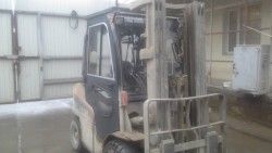 Металлическая кабина на погрузчик Mitsubishi/Caterpillar 25-35N