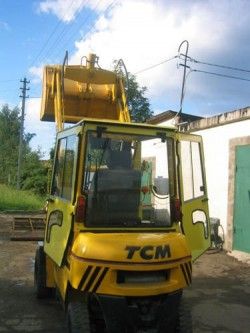 Металлическая кабина на погрузчик TCM ковшовый