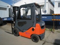 Металлическая кабина на погрузчик Toyota, 8 серия