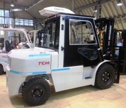 Металлическая кабина на погрузчик TCM 3,5-5т серия Inoma Металлическая кабина на погрузчик TCM 3,5-5т серия Inoma