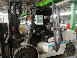 Металлическая кабина на погрузчик TCM 3,5-5т серия Inoma Металлическая кабина на погрузчик TCM 3,5-5т серия Inoma