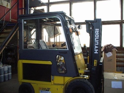 Металлическая кабина на электропогрузчик Hundai 2.5 т Металлическая кабина на электропогрузчик Hundai 2.5 т