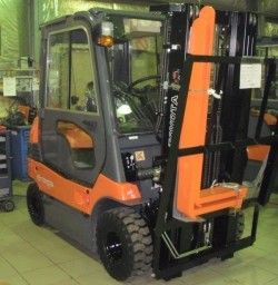 Металлическая кабина на электропогрузчик TOYOTA 7FB20 - 7FB35