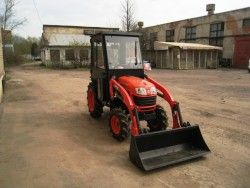 Металлическая кабина с жестким каркасом на минитрактор KUBOTA B2420