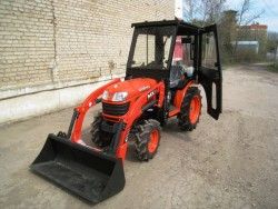 Металлическая кабина с жестким каркасом на минитрактор KUBOTA B2420