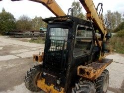 Дверь в сборе на минипогрузчики