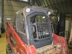 Дверь в сборе на минипогрузчики