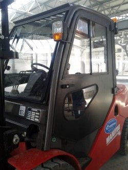 Металлическая кабина на погрузчик Manitou 5т