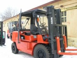 Металлическая кабина на погрузчик Nissan 4-5т