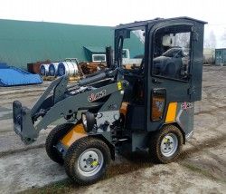 Металлическая кабина на шарнирно-сочлененный минипогрузчик GIANT D204SW