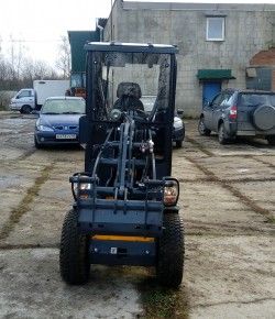 Металлическая кабина на шарнирно-сочлененный минипогрузчик GIANT D204SW