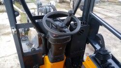 Металлическая кабина на шарнирно-сочлененный минипогрузчик GIANT D204SW