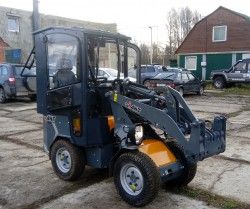 Металлическая кабина на шарнирно-сочлененный минипогрузчик GIANT D204SW