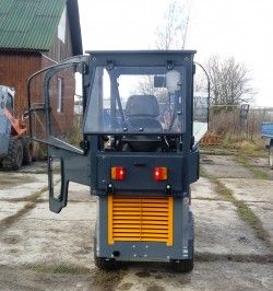 Металлическая кабина на шарнирно-сочлененный минипогрузчик GIANT D204SW