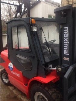 Металлическая кабина на погрузчик Maximal 4-5т
